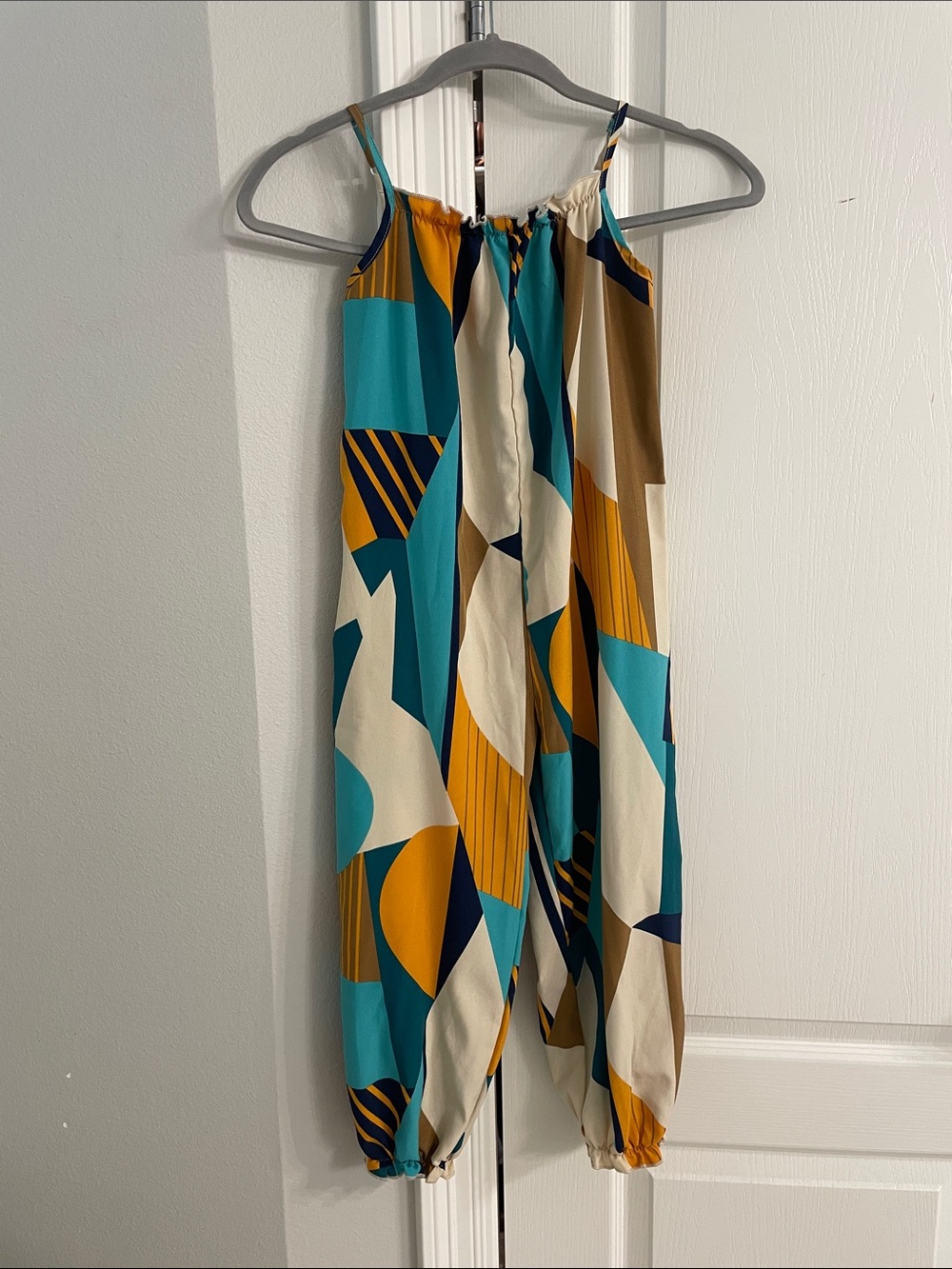 SHEIN Geometric Print Spaghetti Strap Jumpsuit in Teal, Mustard & Cream